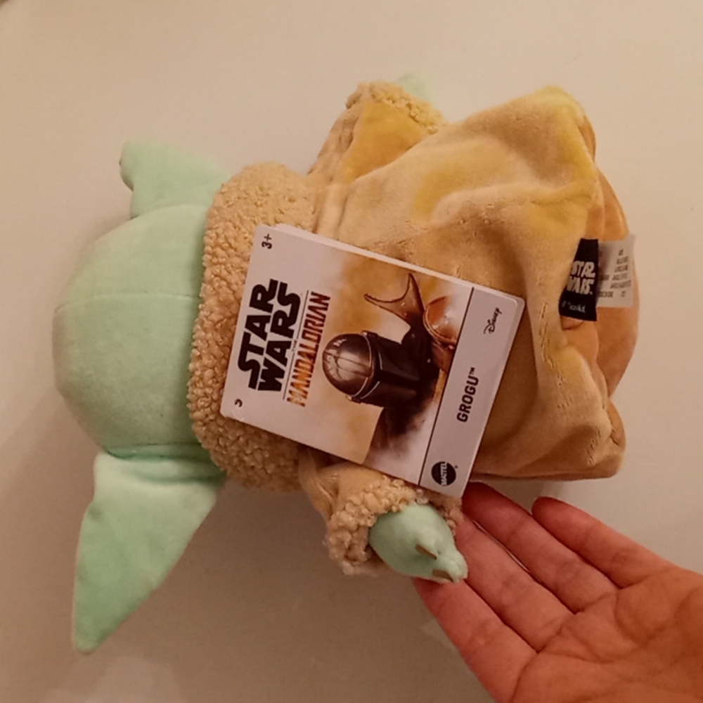 Star Wars Mandalorian 2 Pack Glasses and Grogu Plush Bundle - Picture 2 of 5